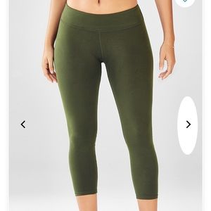 Fabletics Crop Leggings SZ Medium